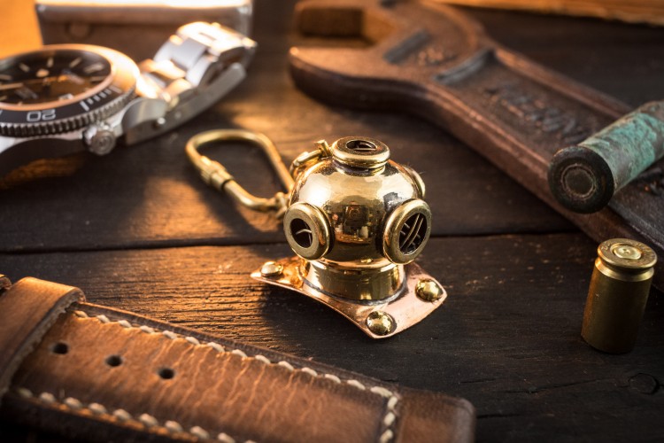 Brass Mini Nautical Diving Helmet Keychain, U.S. Navy Mark V Helmet