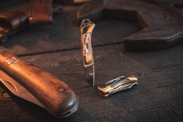 Sharp Mini Folding Pocket Knife Keychain with Brass Finish & Shell Handling Insert from STRAPSANDBRACELETS
