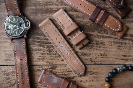Distressed Handmade 24/24mm Tan Brown Oiled Leather Strap 129/85mm