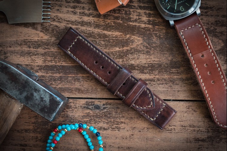Distressed Handmade 24/24mm Antiqued Reddish Brown Leather Strap 120/84mm with Beige Contrast Stitching from STRAPSANDBRACELETS