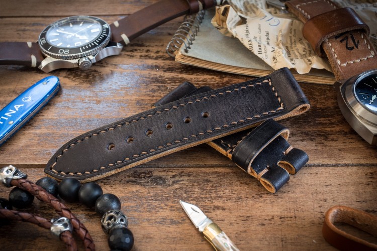 Antiqued Handmade 24/24mm Veg Tan Faded Black Leather Strap 125/78mm with Contrast Stitching from STRAPSANDBRACELETS