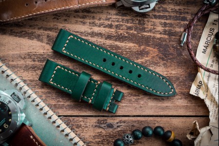Antiqued Handmade 22/22mm Veg Tan Joker Green Leather Strap 125/80mm with Contrast Stitching