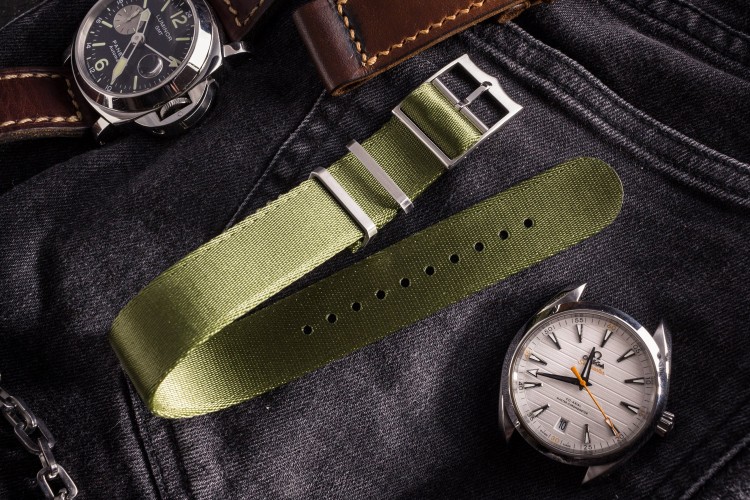 Green Adjustable Silky Seat Belt Fabric Single Pass Slip Through Watch Strap (20 & 22mm) from STRAPSANDBRACELETS