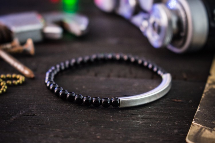 Dalloch - 4mm - Black Onyx Beaded Stretchy Bracelet with 925 Sterling Silver Tube Bead from STRAPSANDBRACELETS