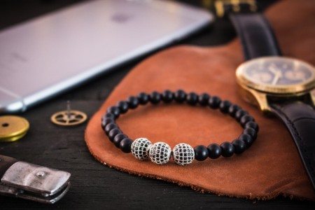 Viyaan - 6mm - Matte Black Onyx Beaded Stretchy Bracelet with Silver Micro Pave Balls Charm