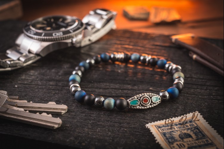 Jaikaar - 6mm - Matte Black Onyx & Blue Agate Beaded Mens Stretchy Bracelet with Hematite And Tribal Bead from STRAPSANDBRACELETS