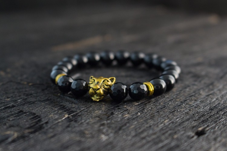 Robson - 8mm - Black Onyx Beaded Stretchy Bracelet with Gold Leopard Head & Faceted Beads from STRAPSANDBRACELETS