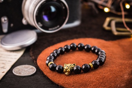 Robson - 8mm - Black Onyx Beaded Stretchy Bracelet with Gold Leopard Head & Faceted Beads