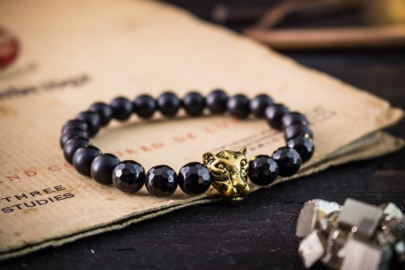 Issouf - 8mm - Matte Black Onyx Beaded Stretchy Bracelet With Gold Leopard Head & Faceted Onyx Beads