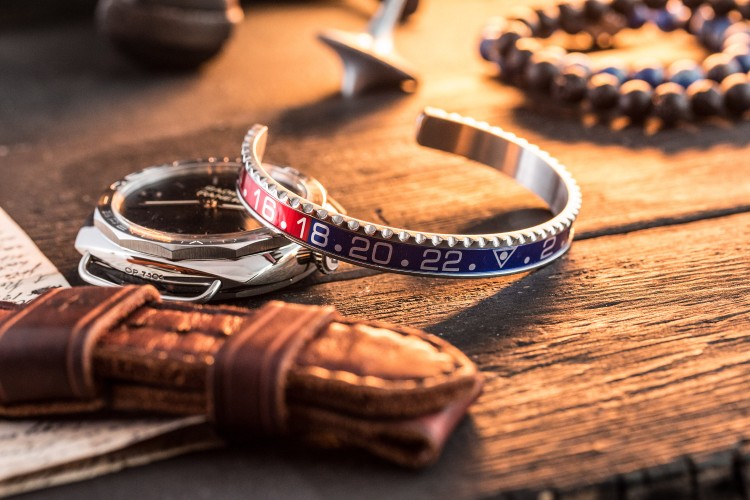 Pepsi bracelet shop