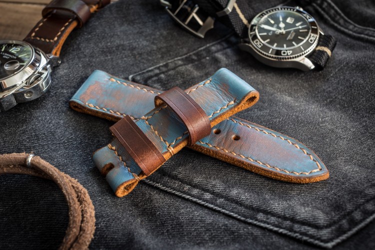 Antiqued Handmade 24/24mm Veg Tan Faded Light Blue Leather Strap 125/75mm With Contrast Beige Stitching from STRAPSANDBRACELETS