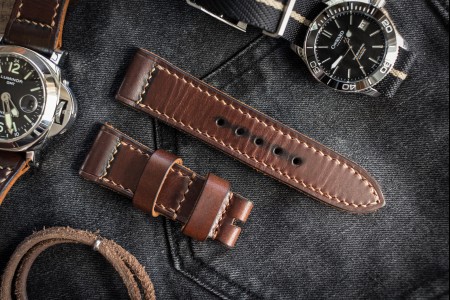 Handmade Antiqued 24/22mm Veg Tan Dark Brown Leather Strap 125/75mm With Contrast Beige Stitching