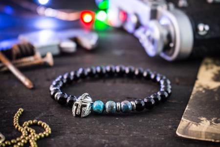 Taylor - 6mm - Black Onyx & Blue Crazy Lace Agate Beaded Stretchy Bracelet with Silver Spartan Helmet