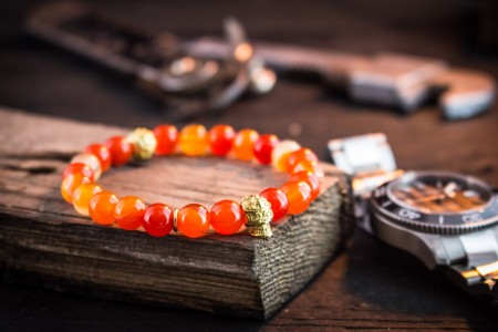 Rueben - 8mm - Orange Agate Beads Stretchy Bracelet with Gold Skull