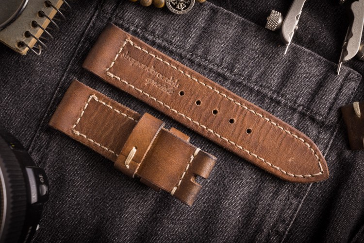Numero 3 - Antiqued Handmade 24/24mm Veg Tan Brown Leather Strap 125/80mm With Beige Stitching from STRAPSANDBRACELETS