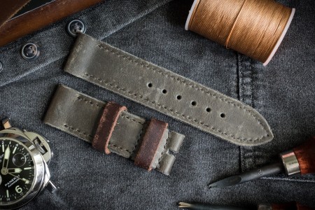 Slightly Distressed Handmade 24/24mm Grey Crazy Horse Leather Strap 125/80mm with Matching Grey Stitching