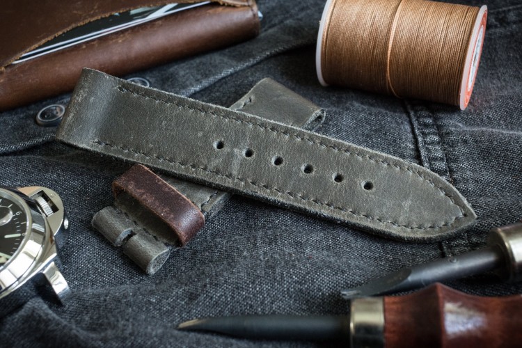 Slightly Distressed Handmade 24/24mm Grey Crazy Horse Leather Strap 125/80mm with Matching Grey Stitching from STRAPSANDBRACELETS