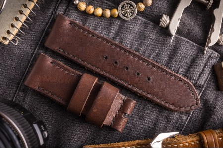 Antiqued Handmade 26/26mm Chocolate Brown Leather Strap 125/80mm with Black Stitching