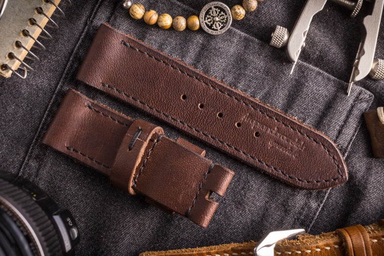 Antiqued Handmade 26/26mm Chocolate Brown Leather Strap 125/80mm with Black Stitching from STRAPSANDBRACELETS