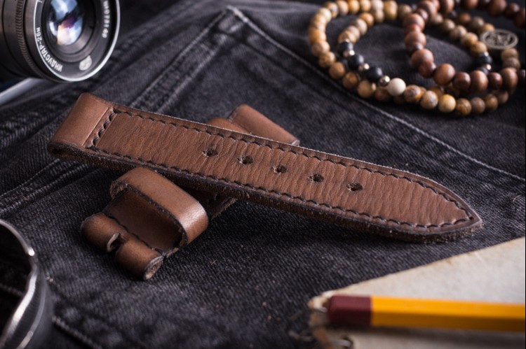 MV003 Antiqued Handmade Vintage Brown Leather Strap With Black Stitching from STRAPSANDBRACELETS