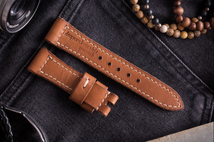 Handmade 22/18mm Veg Tan Light Brown Leather Strap 125/75mm With Contrast Beige Stitching from STRAPSANDBRACELETS